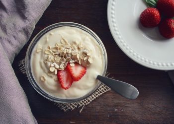 yogurt, strawberries, food, fruit, berry, breakfast, yoghurt, dairy, vanilla, healthy, nutrition, delicious, diet, sweet, organic, tasty, meal, snack, dairy product, flat lay, yogurt, yogurt, yogurt, yogurt, yogurt, breakfast, yoghurt