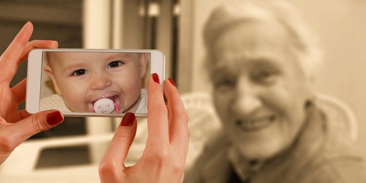 face, woman, old, infant, young, child, youth, aging, age, discrepancy, difference, philosophy, reality, virtual, illusion, desired image, wishful imagination, old, aging, aging, aging, aging, aging, age, age, age