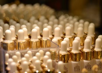 cosmetics, cosmetic packaging, skincare, skincare packaging, thai cosmetics, royal siam, skincare, skincare, skincare, skincare, skincare